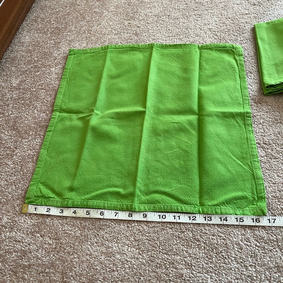 GREEN SET OF 8 NAPKINS - Picture 4 of 5
